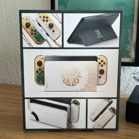 NIB Nintendo Switch Oled Legend of Zelda Tears Of The Kingdom Bundle - Picture 10 of 13